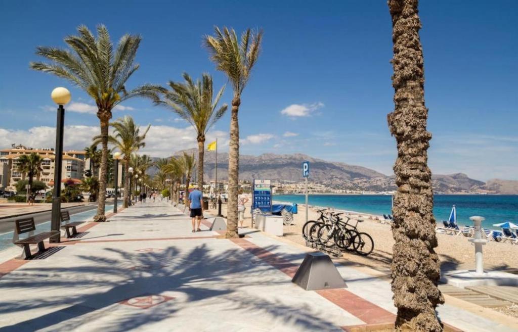 Apartment Bright Sunny Albir *