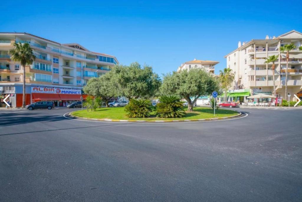Bright Sunny Albir Apartment